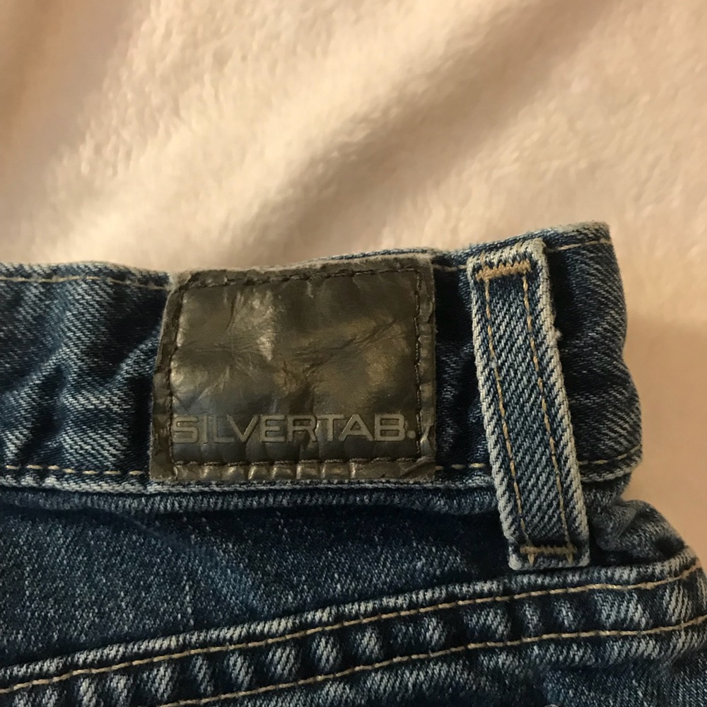 Silvertab Levi’s denim cut off shorts - Picture 4 of 5